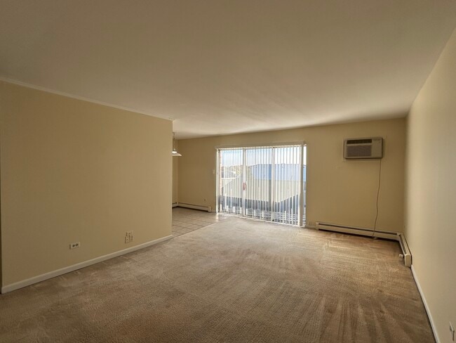 Photo - 1120 Copperfield Ln Unit E