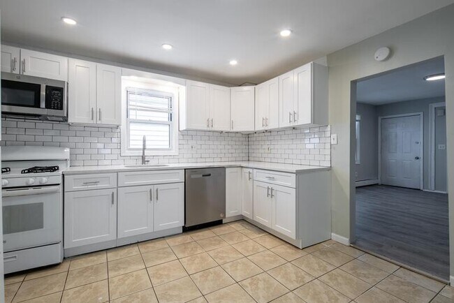 Photo - 623 4th St