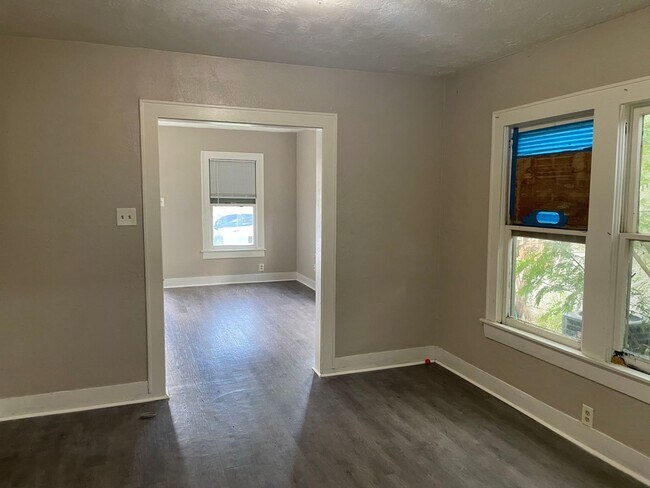 Photo - 602 Eleanor St Unit B