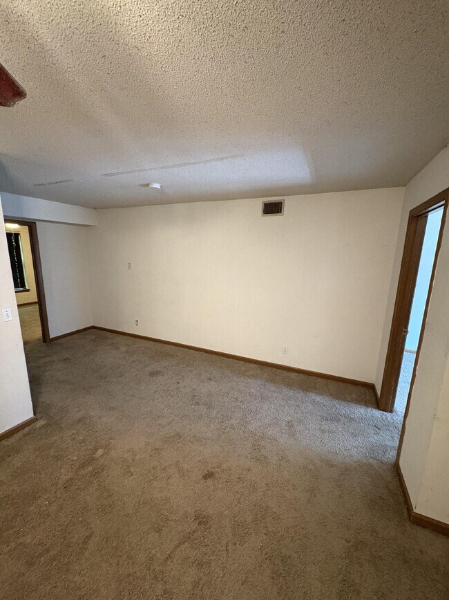 Photo - 2 Bed 2 Full Bath for Lease! Unit 6