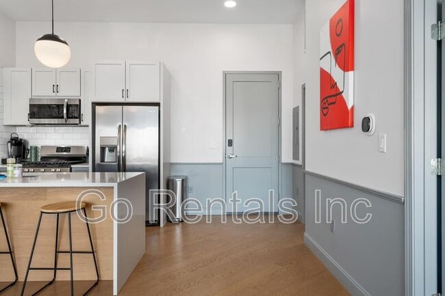 Photo - 2212 Morris Ave