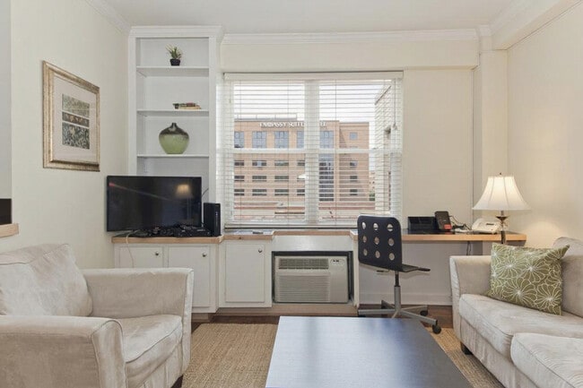 Photo - 2128 N St NW Unit ID355P