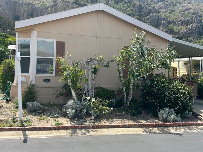 Building Photo - 24 Gitana Ave