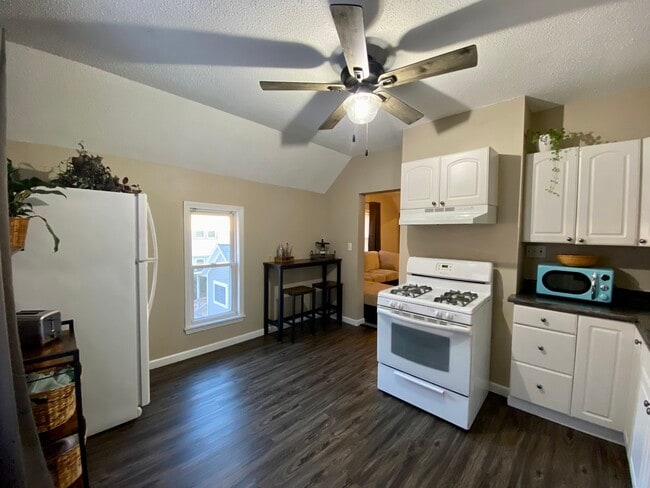 Photo - 6902 Saint James St Unit Upper