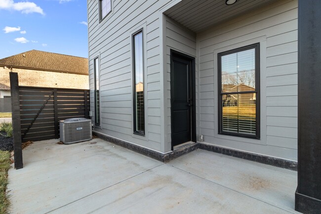 Photo - 541 Bellamy Ln