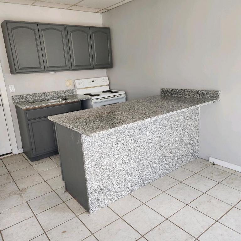 Photo - 223 Hamilton St