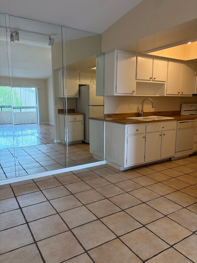 Photo - Tamrind Condominium Unit B208