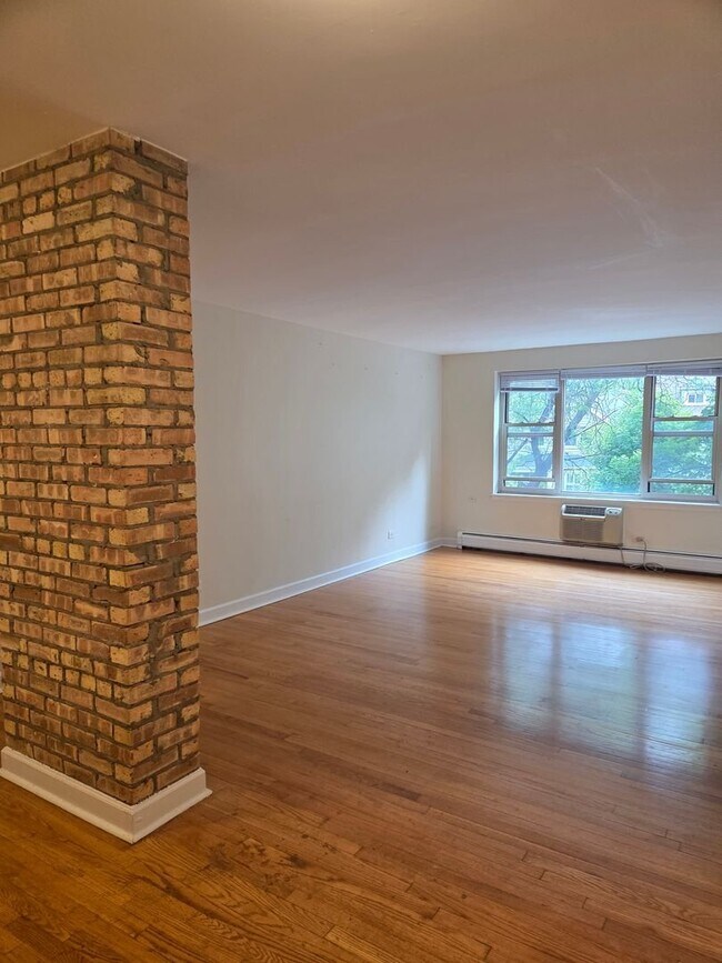 Photo - 1775 Highland Unit 312