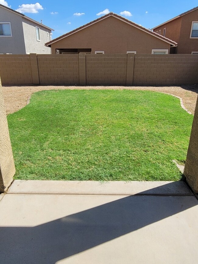Photo - Great 3 bedroom 2.5 bath Two Story House f...