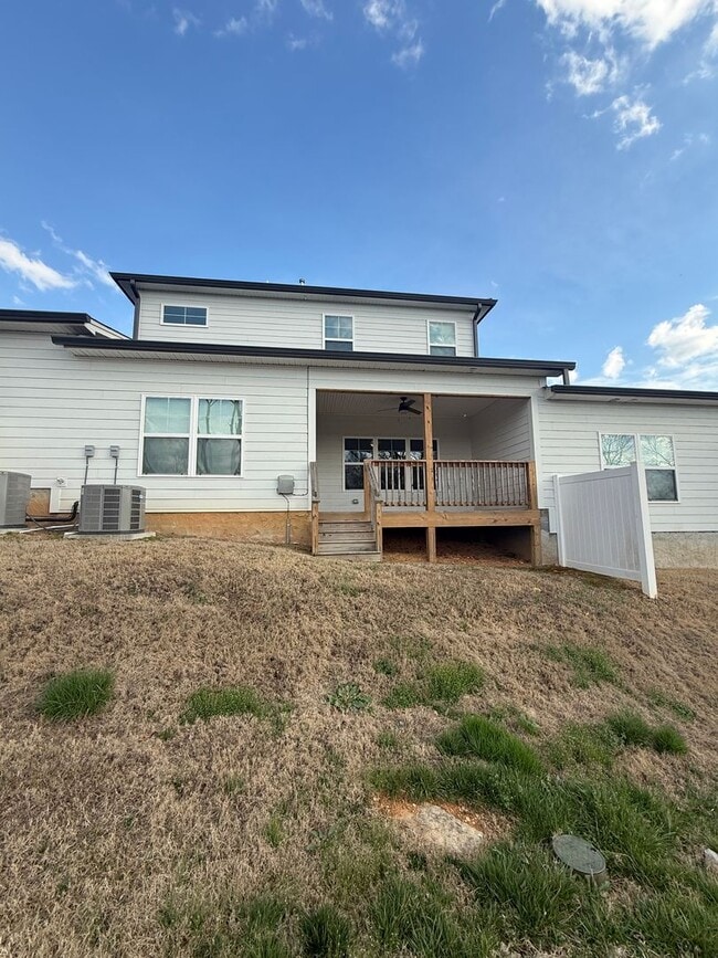 Photo - For Lease – Spacious Townhome in Hixson