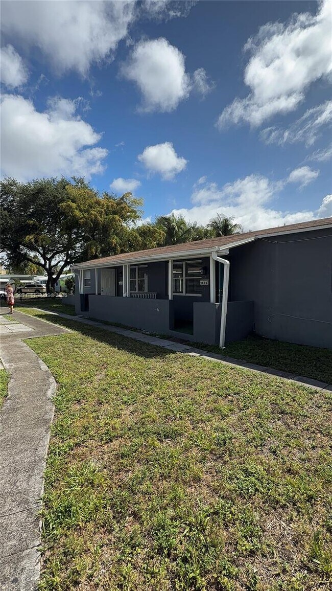 Photo - 2030 Taylor St Unit 2030