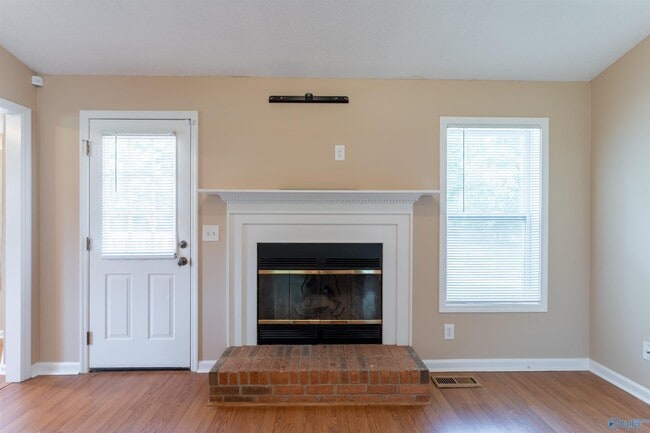 Photo - 155 Mylo Rd