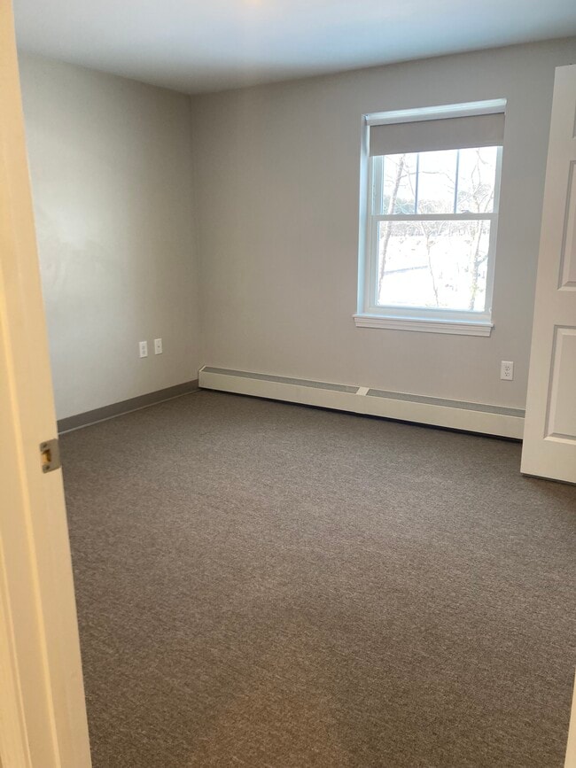 Photo - 95 Village St