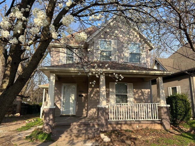 Building Photo - 1439 N Texas Ave