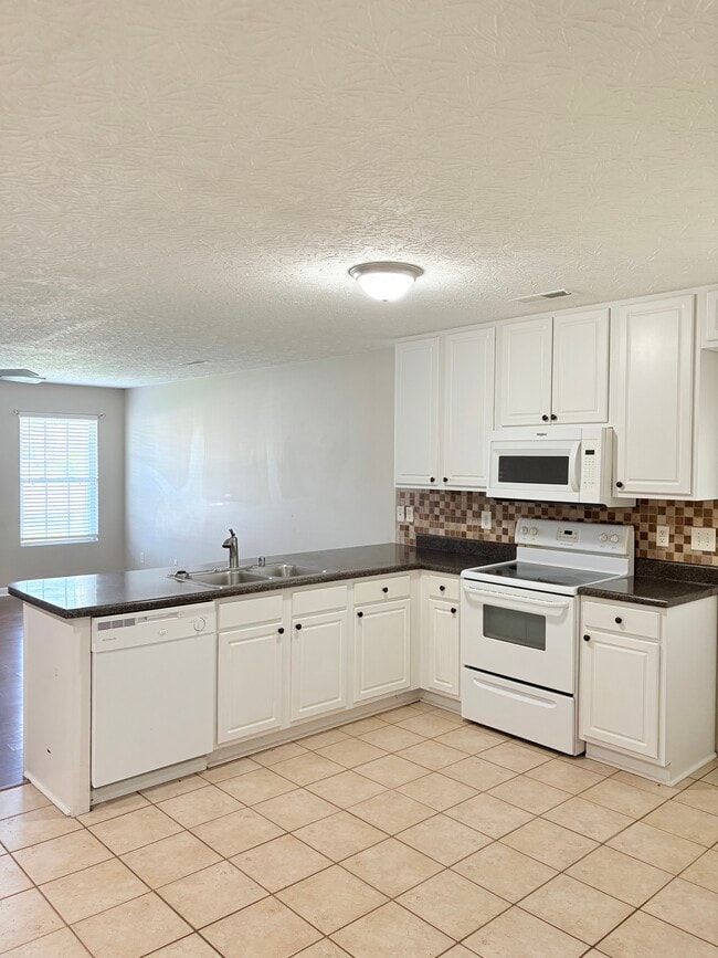 Photo - 436 Catalpa Cir