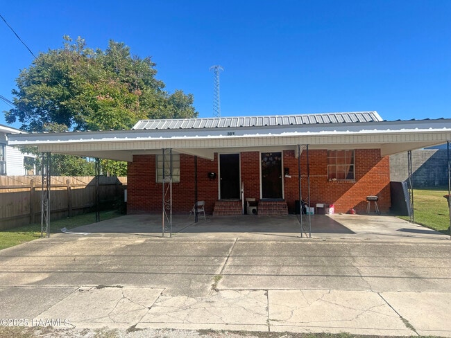 307 Monroe St
