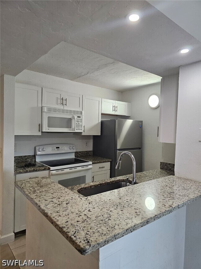 Building Photo - 108 Santa Clara Dr Unit 4