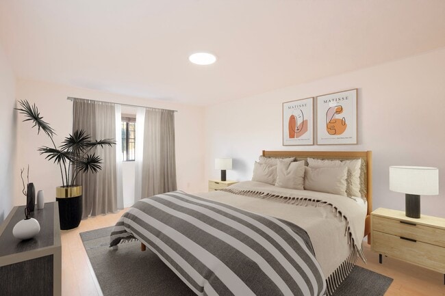 Photo - 980 White Knoll Dr