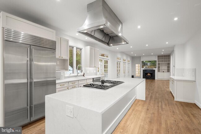 Photo - 1404 Wynhurst Ln