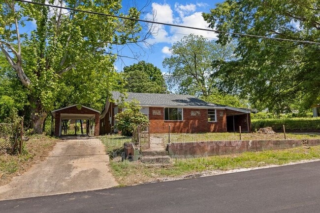 Photo - 108 E Ann Dr SW