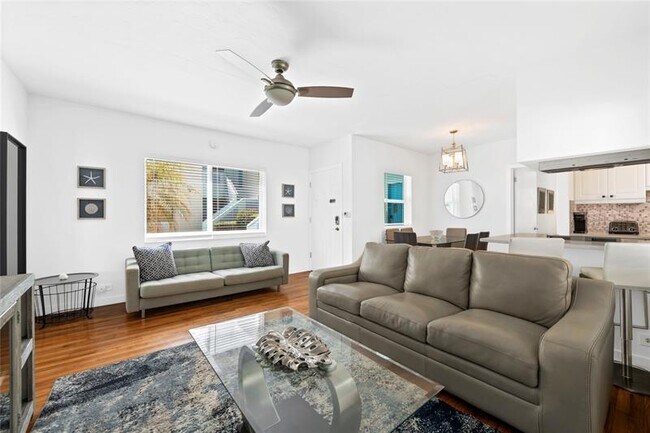Building Photo - 3015 Seville St Unit 1 Rental