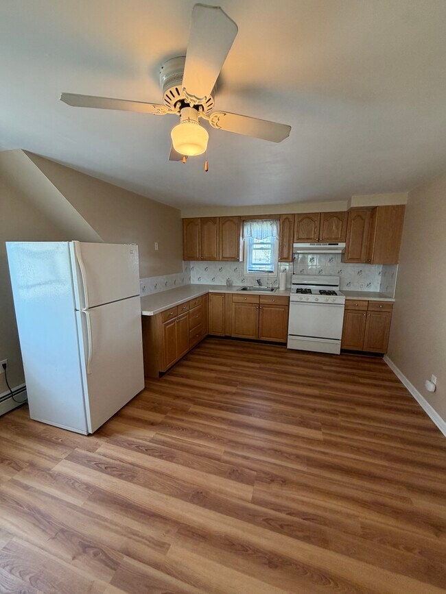 Photo - 238 4th St