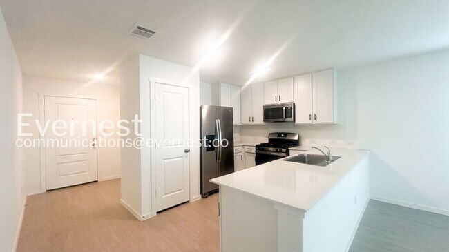 Photo - 4 Bed/2.5 Bath Home with In-Unit Laundry / Pet-Friendly / Vouchers Accepted / Available Now!