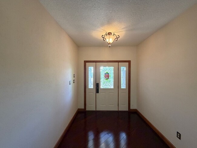 Photo - Beautiful 3 Bedroom Single Story Custom Home Plus Office Available Near Tramway Blvd NE & I-40!