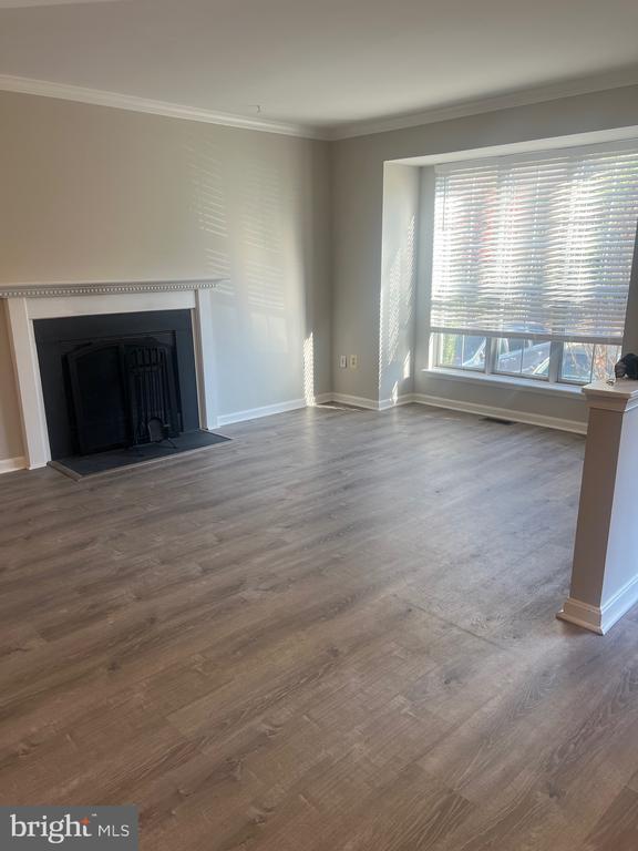 Photo - 210 High Timber Ct