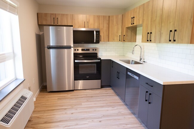 Photo - Riverview Apartments