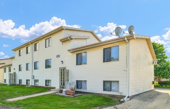 Photo - Arcadia Drive Apartments