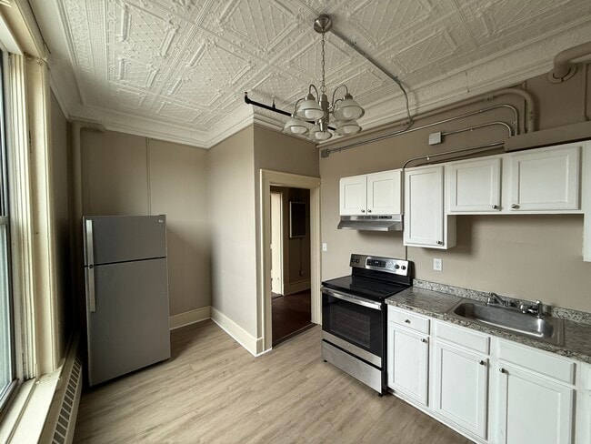 Photo - 1 Pleasant St