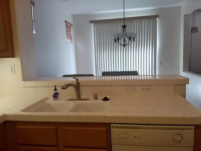 Photo - 4565 Belford Way