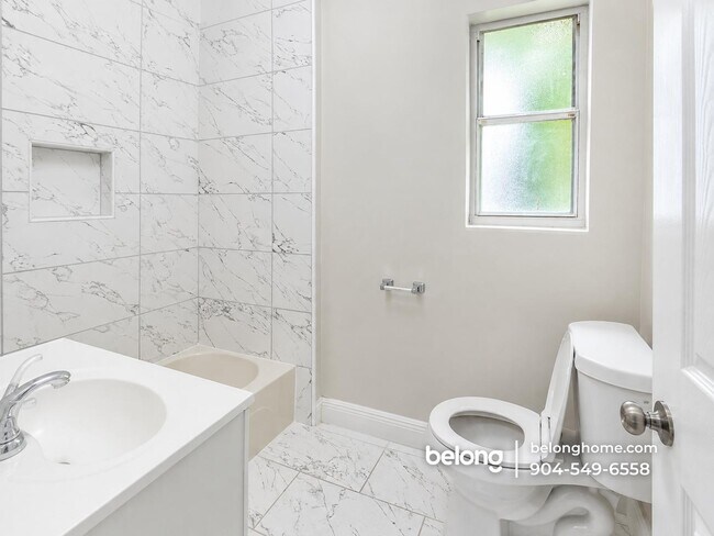 Photo - 5531 Agra Ct