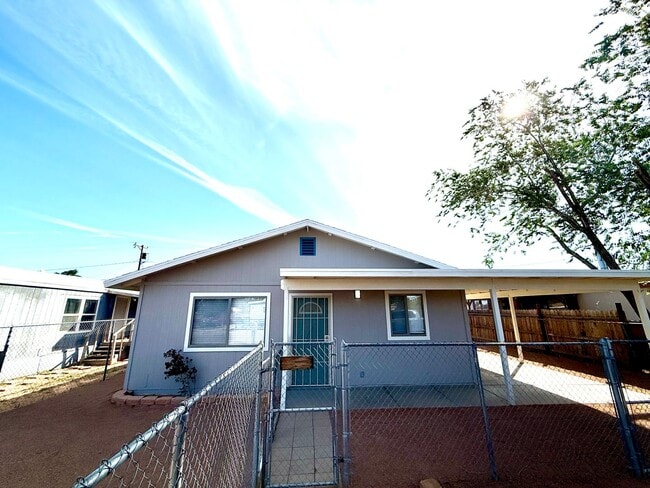 Photo - Beautifully Updated 3 Bedroom, 2 Bathroom ...