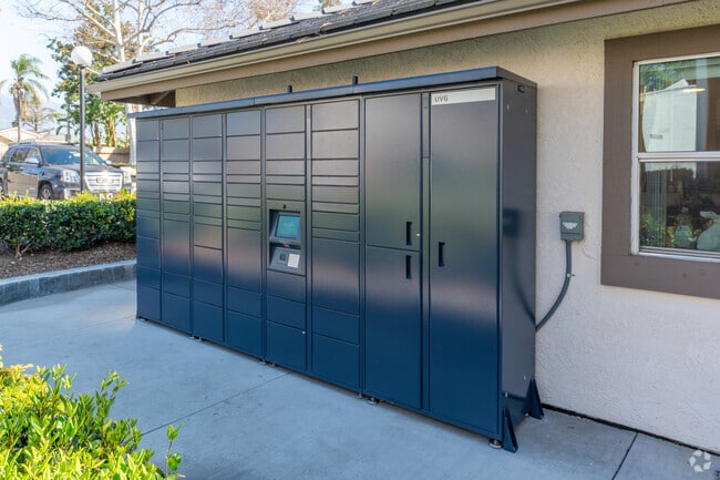 Amazon Delivery Lockers