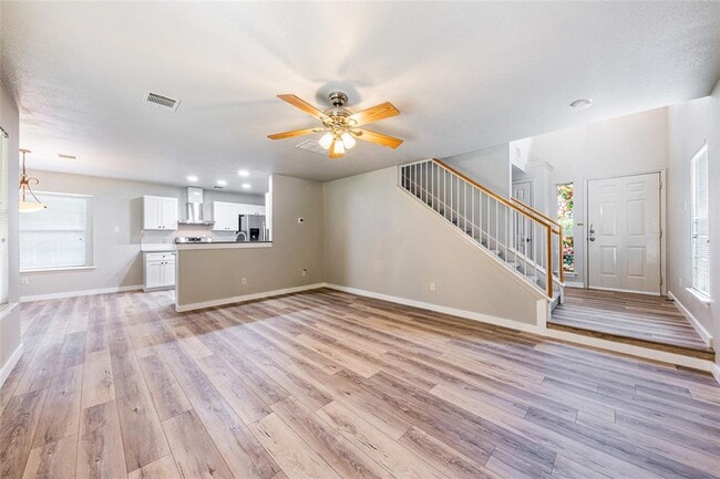 Photo - 1112 Doras Dr