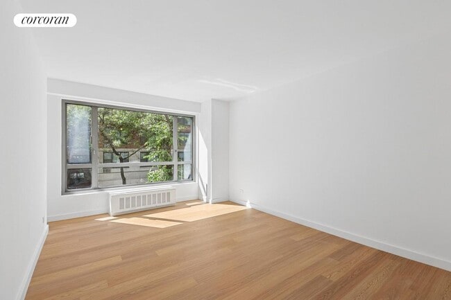 Photo - 501 E 87th St