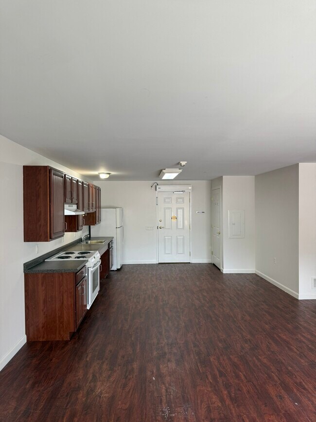 Photo - 661 Bell St Unit 1