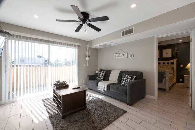 Photo - Great South Scottsdale Location 1 Bedroom ...