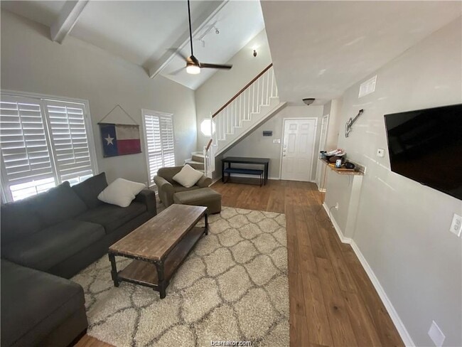 300 Cooner St