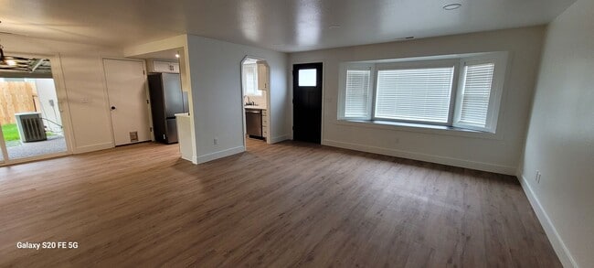Photo - Beautiful Spacious Home for Rent