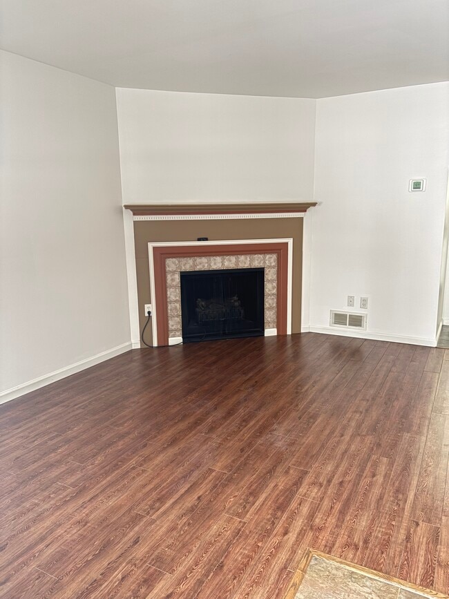 Photo - 1105 Nanroc Dr