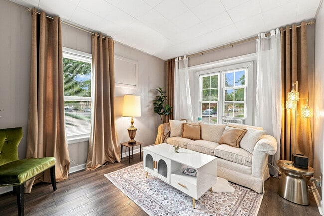 Building Photo - 839 Dunlop Ave Unit SI ID1605818P