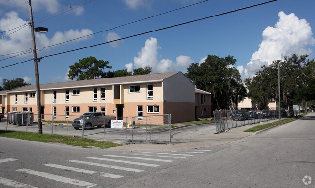 Photo - Oakview Apartments