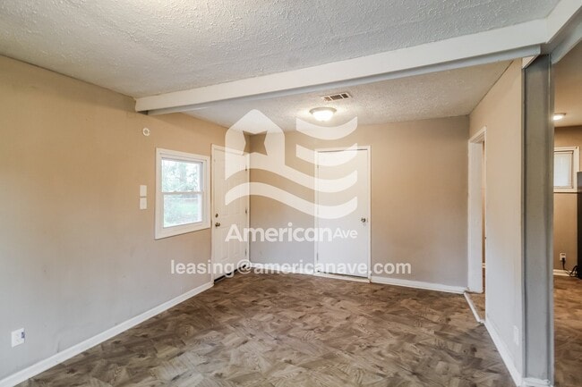 Photo - 2423 Adger Rd