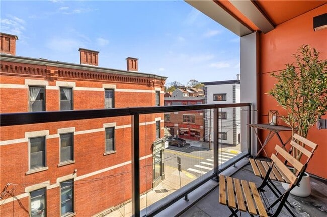 Photo - 3725 Butler St