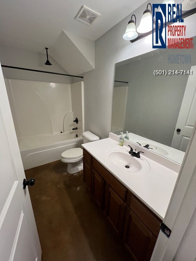 Photo - 226 E Maple St