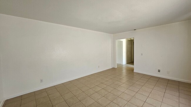 Photo - Charming and Comfortable - 4bd / 2bth - Move In Ready Home! Natural Gas and Sewer!