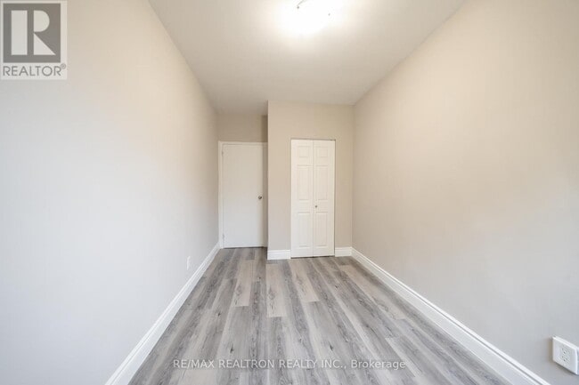 Photo - 468 Ottawa St N Unit 341D